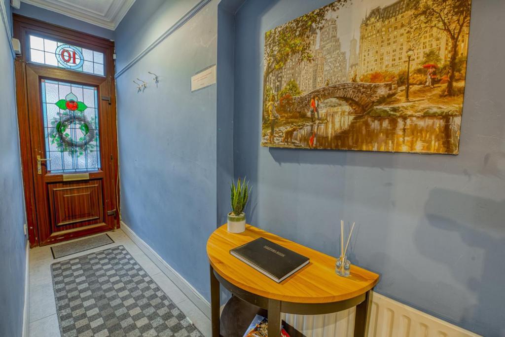 Charming City Home, Beside The Serene Ormeau Park Belfast Exterior foto